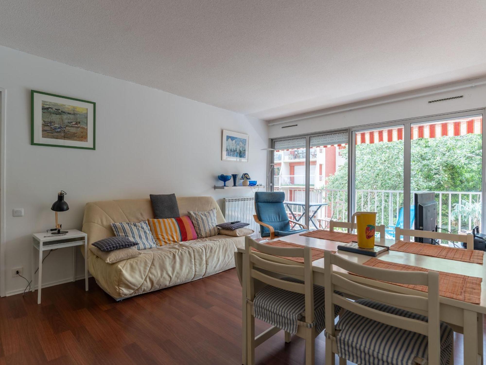 T2 Lumineux Avec Balcon A Arcachon, Proche Plage, Parking, Wifi Et Commerces - Fr-1-319-352 ภายนอก รูปภาพ